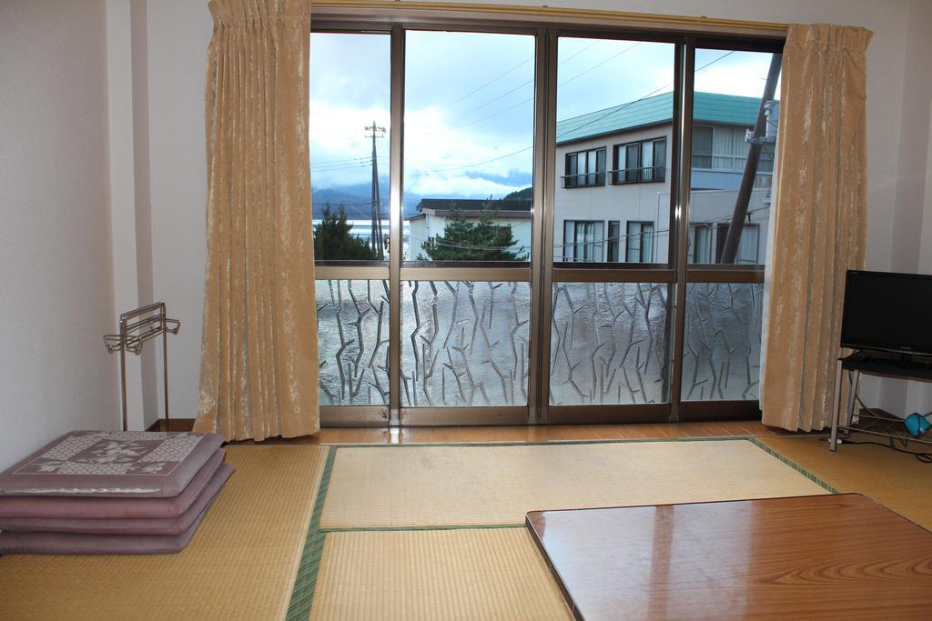 Sugakuso Hotel Yamanakako Exterior photo